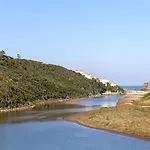 Casa 5 Flores بيت للعطل